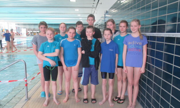Schwimmabteilung beim 39. Kamener Hallenschwimmfest