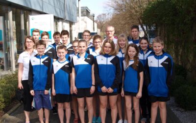 Wettkampfmannschaft der Schwimmabteilung beim Hammer Sparkassen-Cup